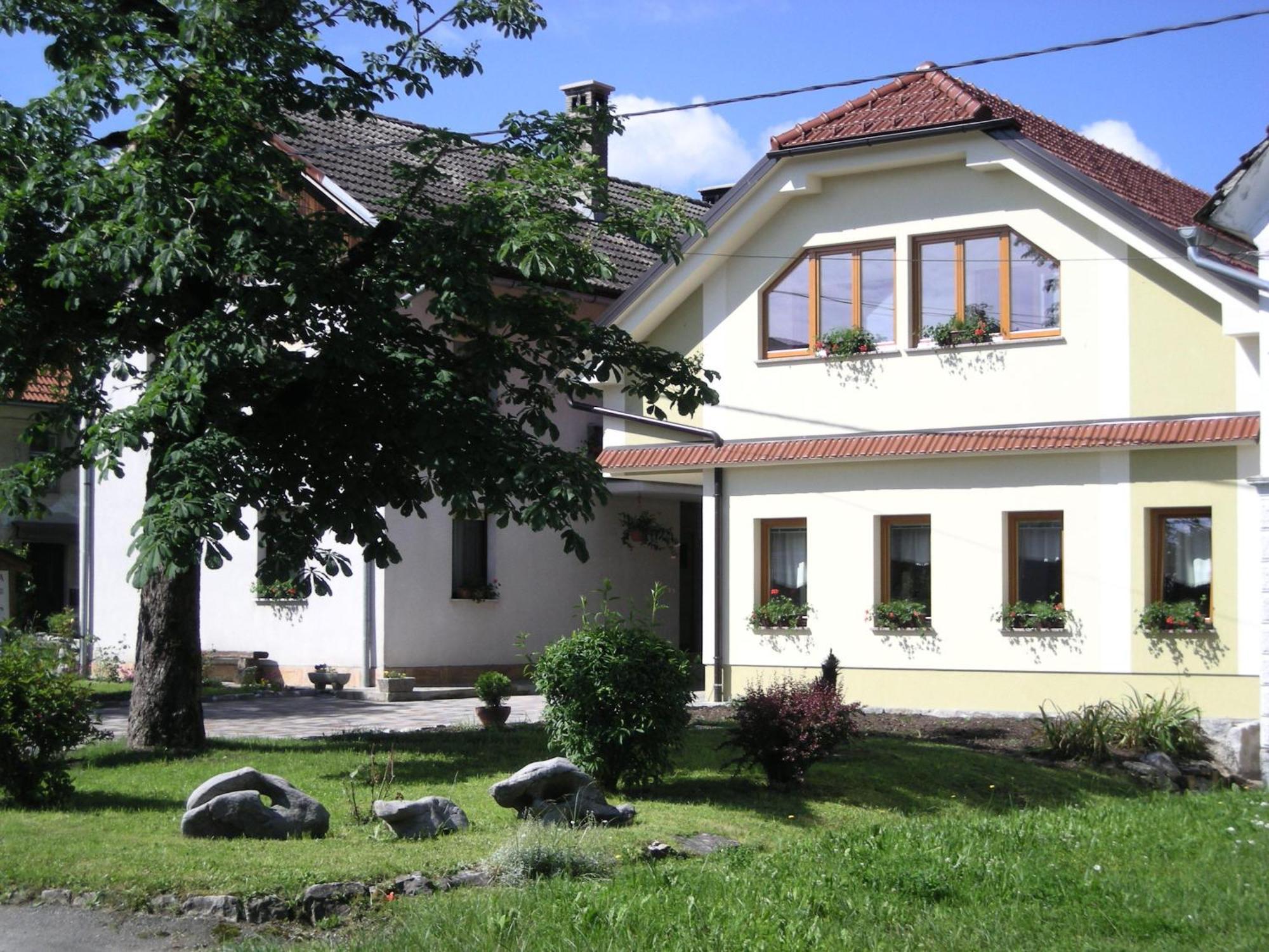 Turisticna Kmetija Logar Hotel Grahovo Exterior photo